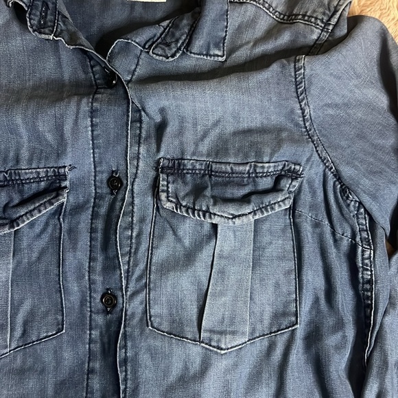 100% Lyocell Long button down denim style top - Picture 3 of 10